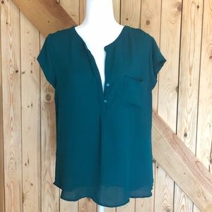 Liz Claiborne green tunic top